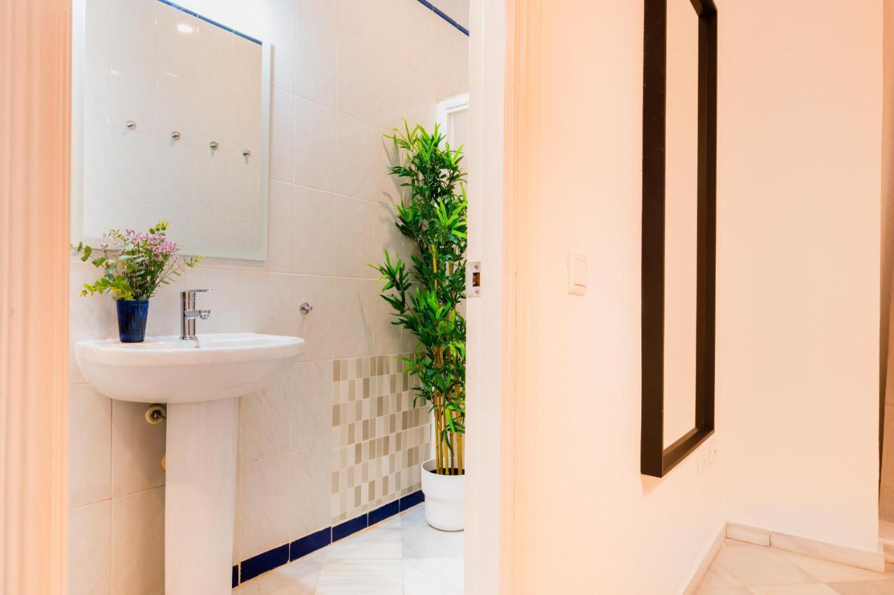 Anfitrion Sevilla 5 Екстер'єр фото